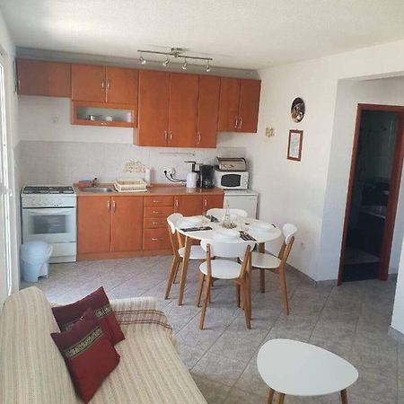 Island Of Pag Holiday Apartments Bagian luar foto