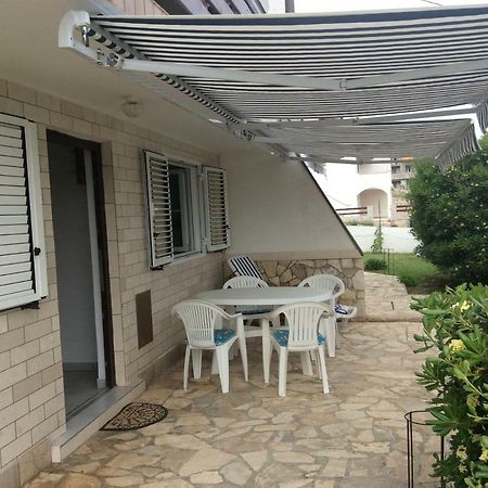 Island Of Pag Holiday Apartments Bagian luar foto