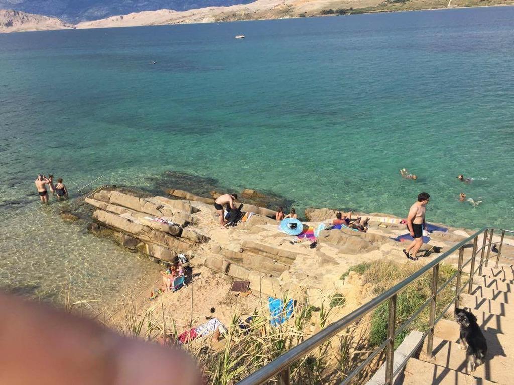 Island Of Pag Holiday Apartments Bagian luar foto