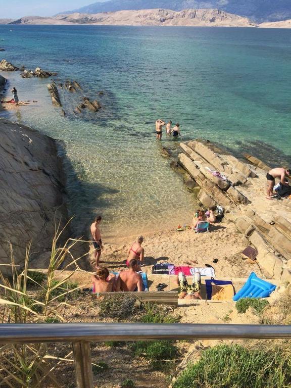 Island Of Pag Holiday Apartments Bagian luar foto