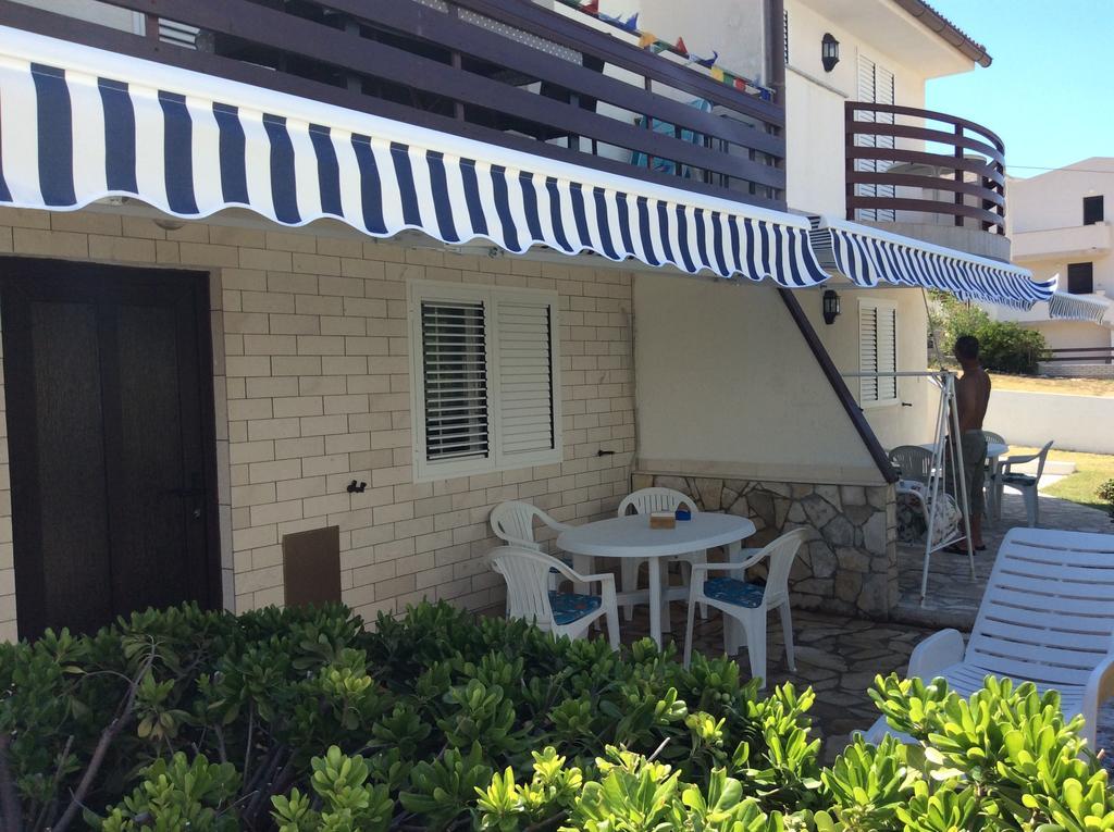 Island Of Pag Holiday Apartments Bagian luar foto