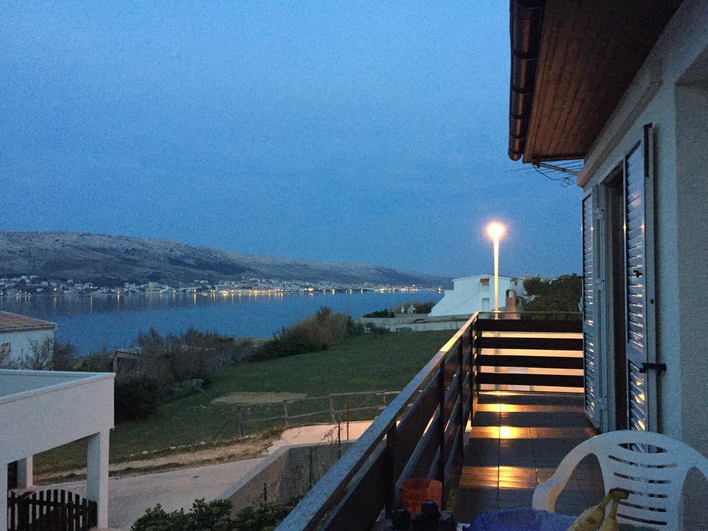 Island Of Pag Holiday Apartments Bagian luar foto