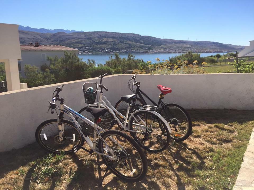 Island Of Pag Holiday Apartments Bagian luar foto