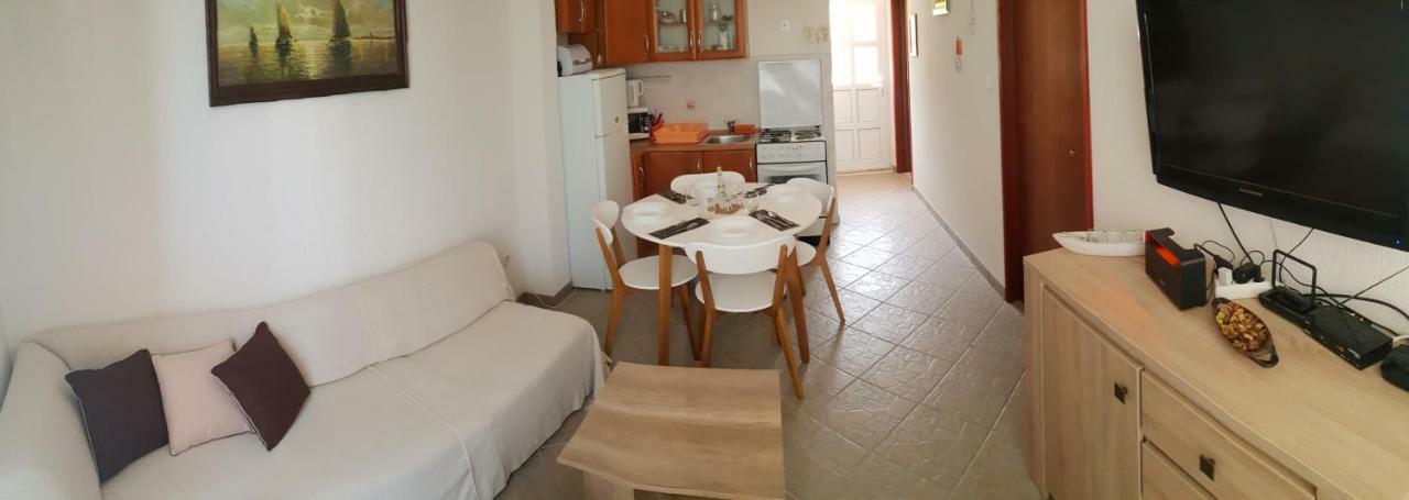 Island Of Pag Holiday Apartments Bagian luar foto