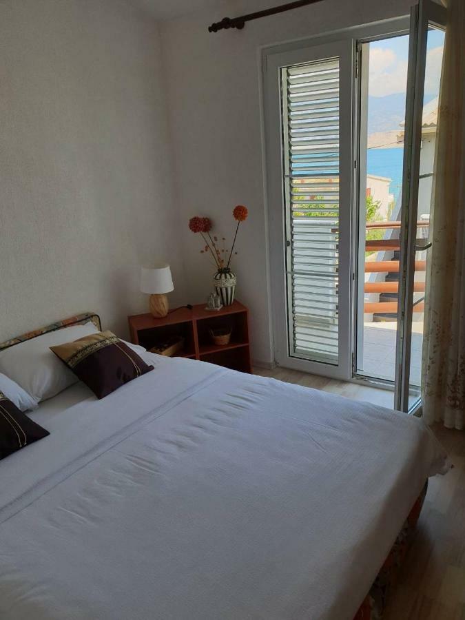 Island Of Pag Holiday Apartments Bagian luar foto