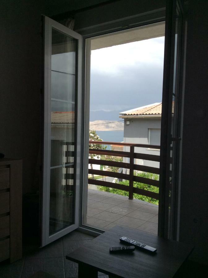 Island Of Pag Holiday Apartments Bagian luar foto