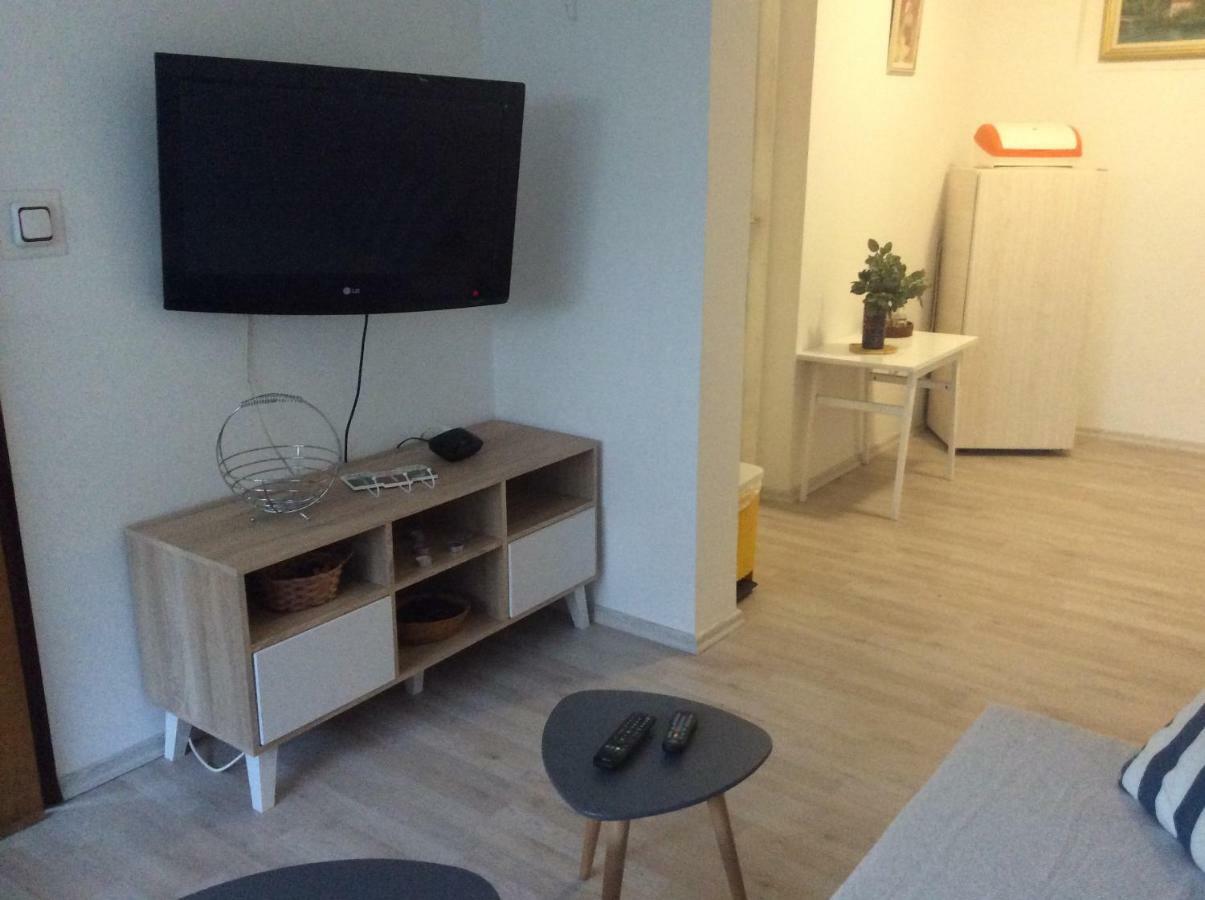 Island Of Pag Holiday Apartments Bagian luar foto