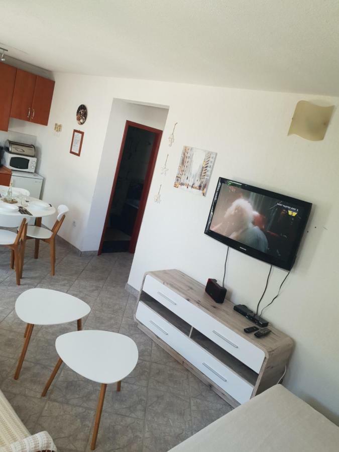 Island Of Pag Holiday Apartments Bagian luar foto